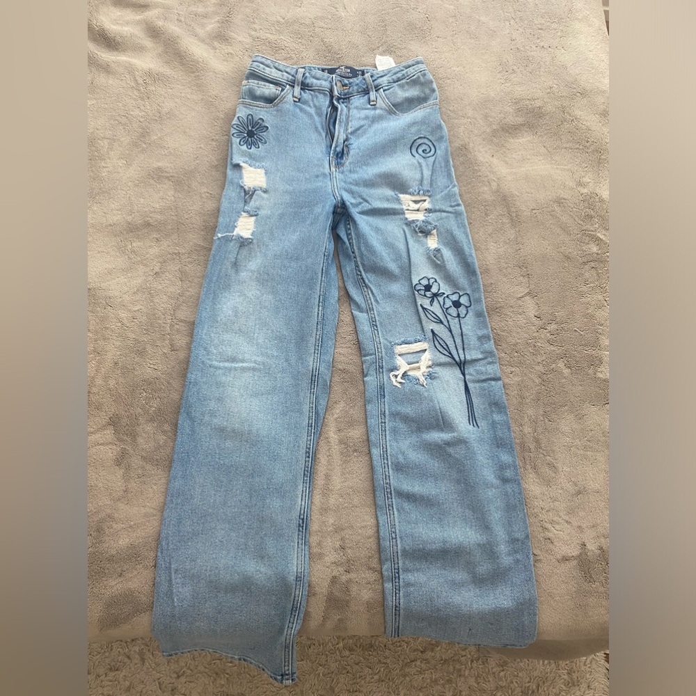 Hollister Ultra High-Rise Dad Women’s Jeans